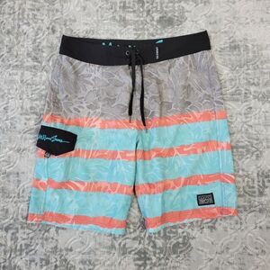 Maui and Sons Board Shorts Mens 32 Gray Black Shark Stretch Swim Trunks Surf